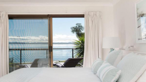 Dutchie's Dream - Glorious Views And Opposite Dutchies Beach